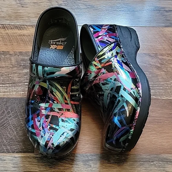 Dansko Multi Brush Stroke Patent - Picture 1 of 7